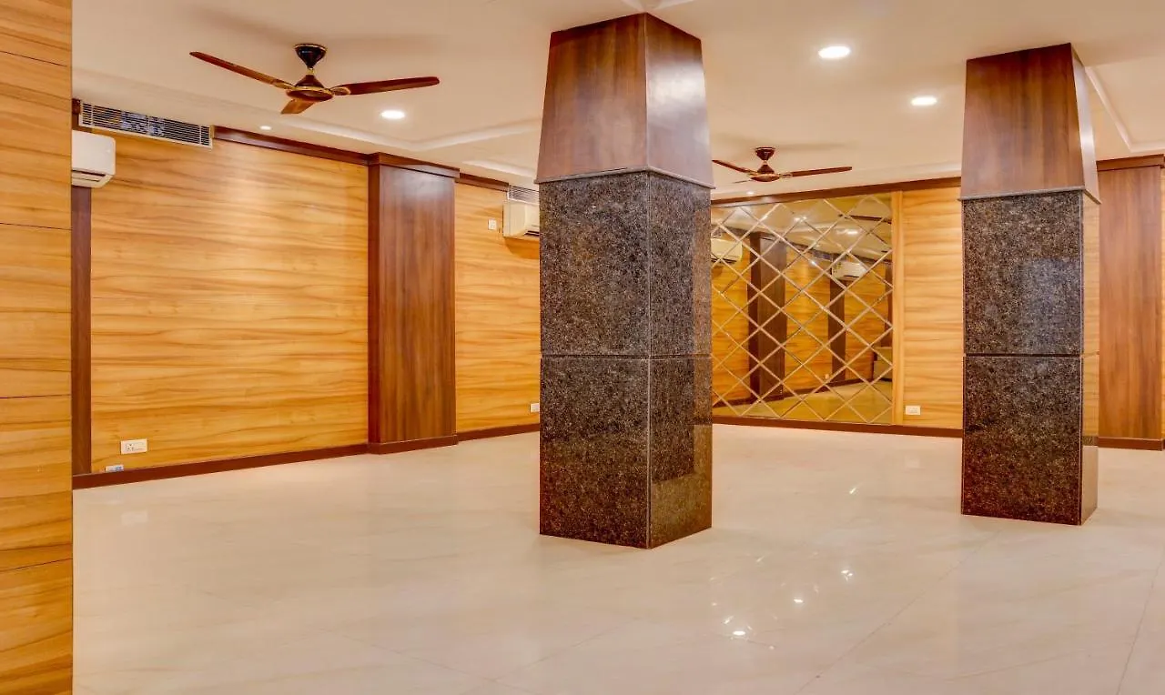 Treebo Azure Hotel Varanasi 3*,