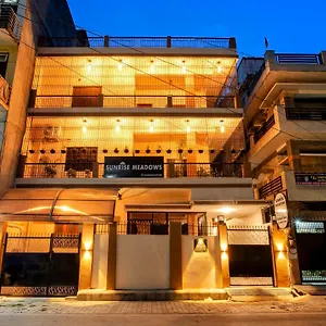 Guest house Sunrise Meadows, Varanasi