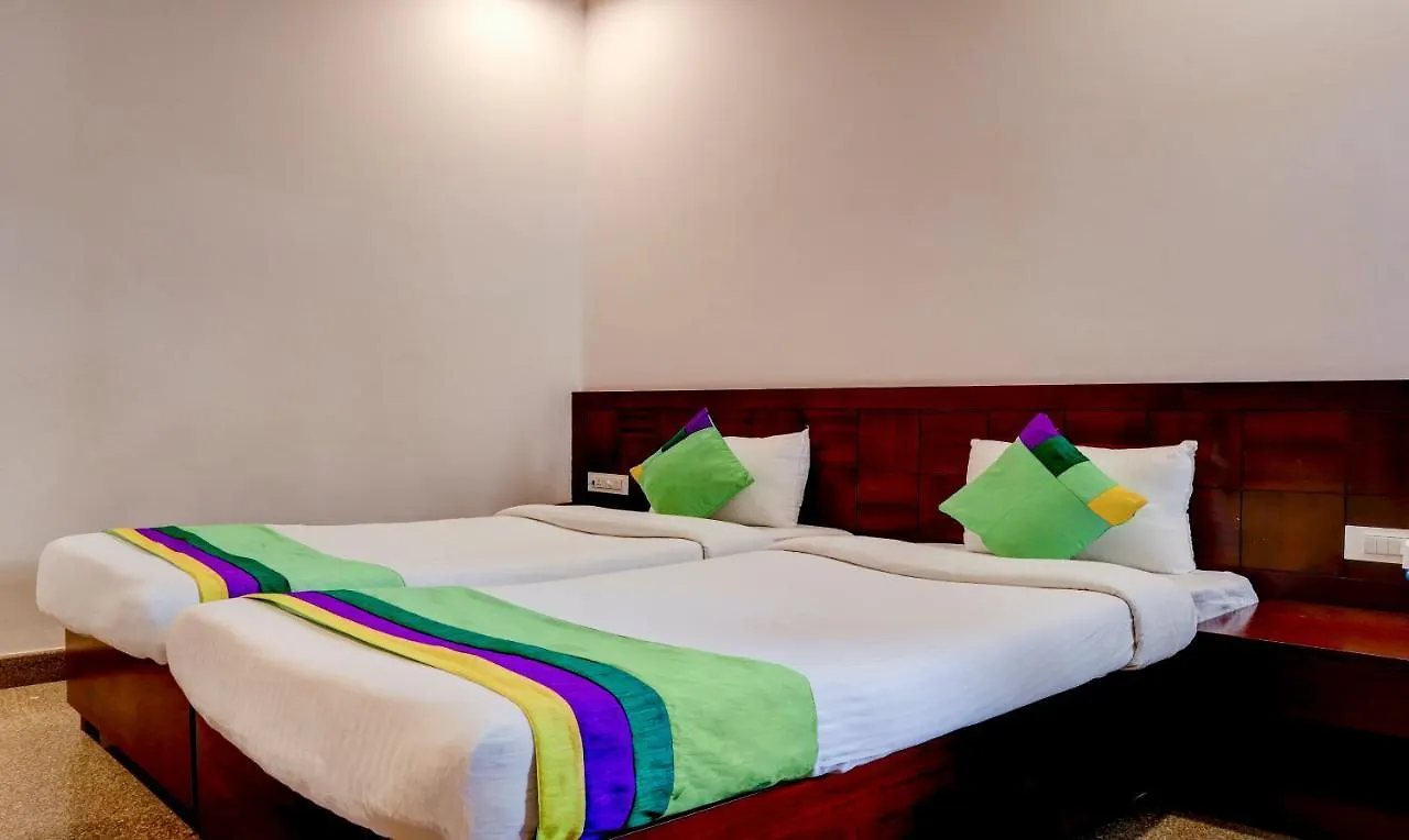 Treebo Azure Hotel Varanasi 3*,  India